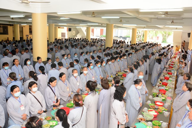 Dharma Talk “Peaceful place to stop ” – The 96th Seven-Day Retreat